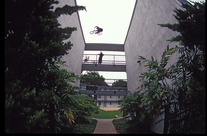 robo-fullertonca-2001